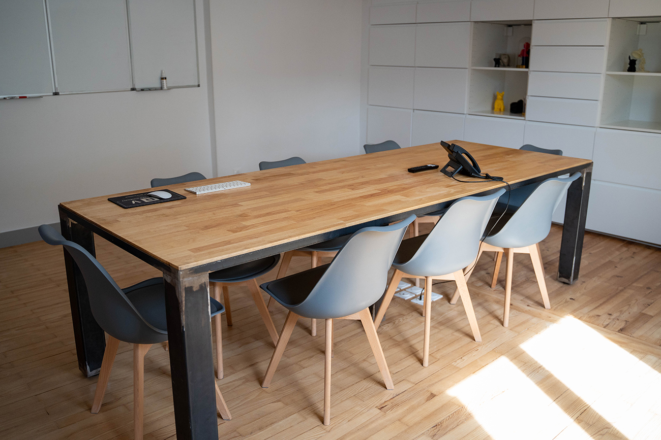 attraction bureaux location de bureaux privatifs à toulouse salle de réunion à louer téléphone tableaux